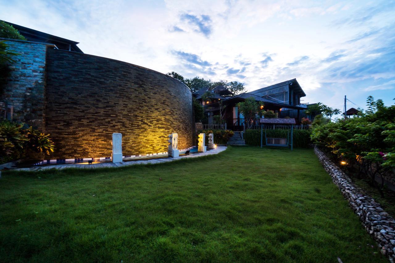Jenggala Hill Hotell Nusa Lembongan Exteriör bild