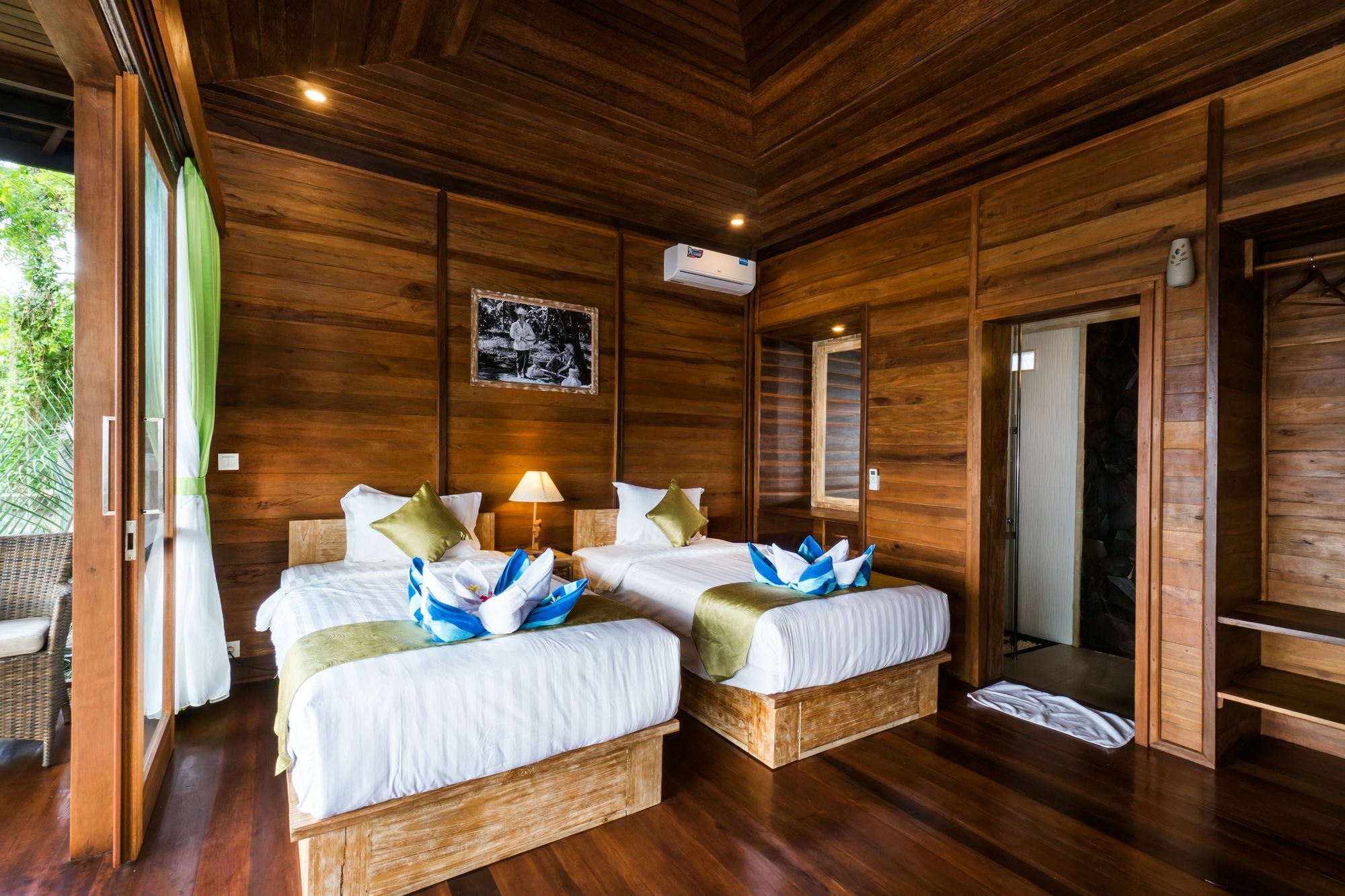 Jenggala Hill Hotell Nusa Lembongan Exteriör bild